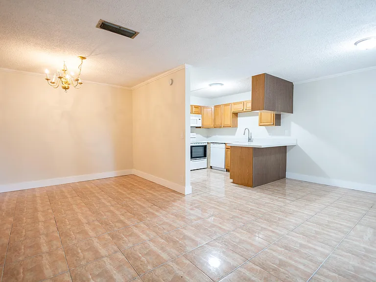 317 Woodland Rd — Photo 4