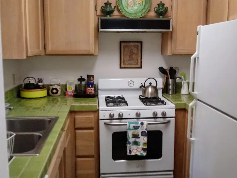 64O Veteran Ave #101 — Photo 14