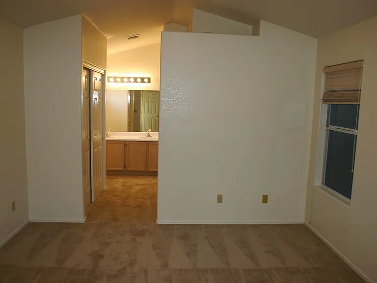 3673 W Pony Trl — Photo 7