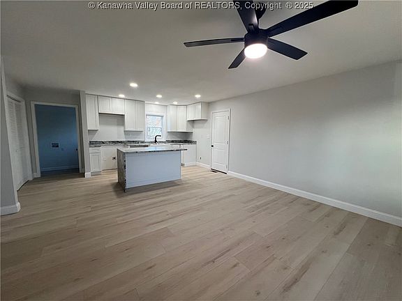 2nd image of 637 Douglas Ave