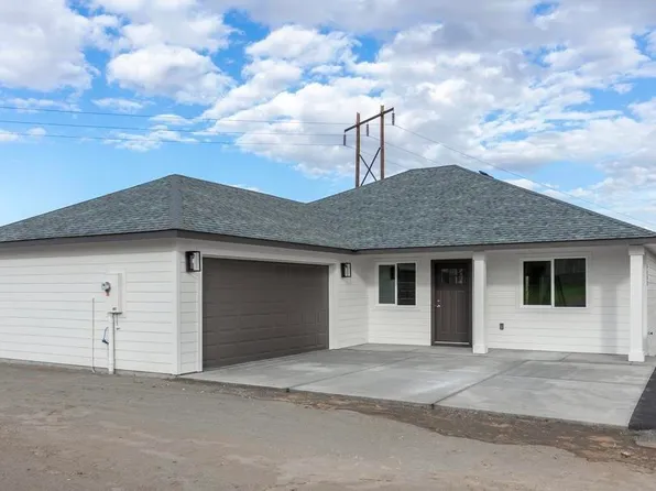3602 E Highland Extension Rd, Benton City, WA 99320