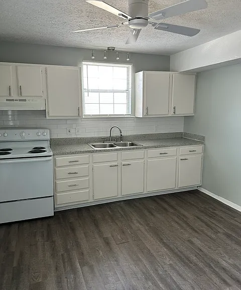 3846 Edwards Ave — Photo 10