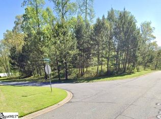 1 Maxfli Ct, Travelers Rest, SC 29690