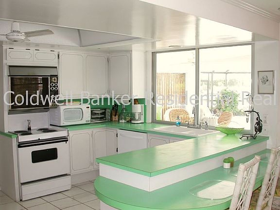 Open Kitchen