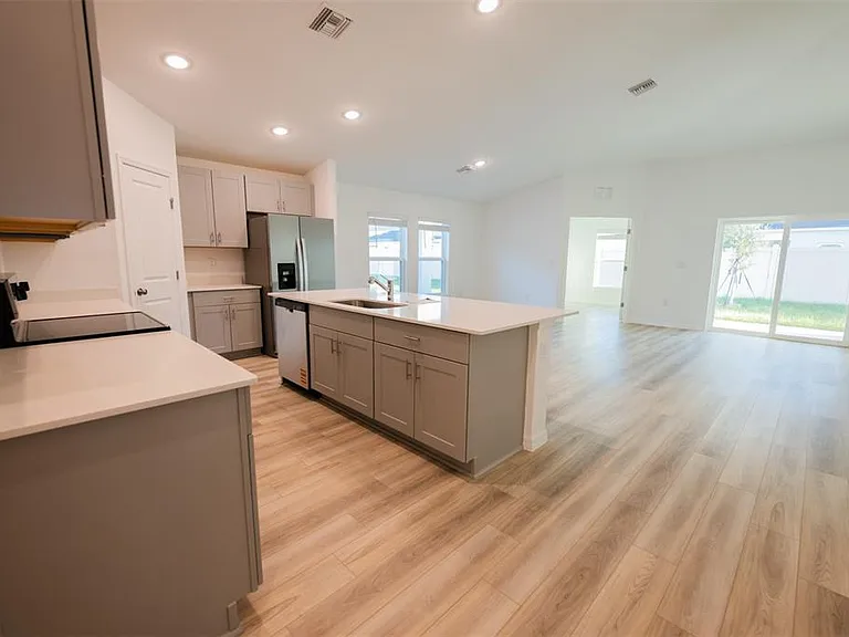 4124 River Beacon Blvd — Photo 3