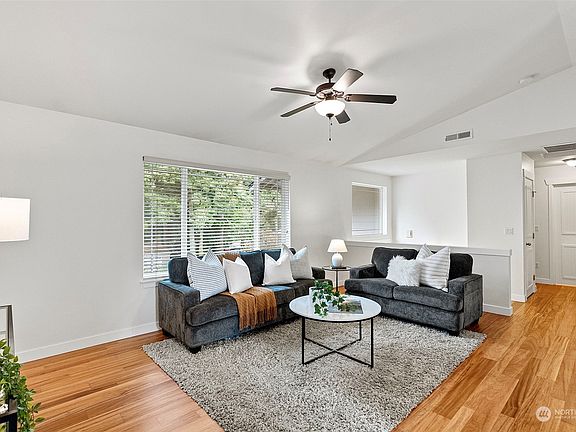 5th image of 9209 147th Street Ct NW