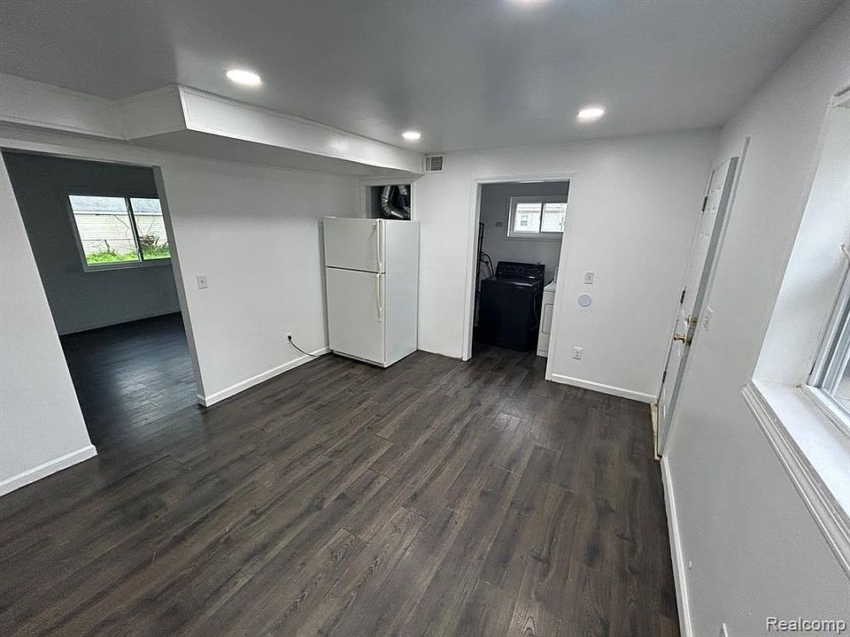 33054 Alanson St, Westland, MI 48186 Zillow