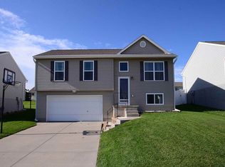 16013 Birch Ave, Omaha, NE 68136