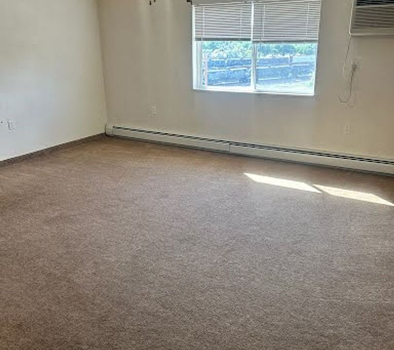 1st image of 1321 1st Ave SW #11