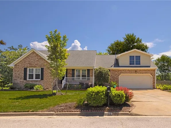1104 Copper Stone Cir, Chesapeake, VA 23320