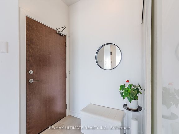 5th image of 2220 Lake Shore Blvd W #2706