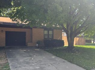 3346 Rawlings Dr, Springfield, IL 62704