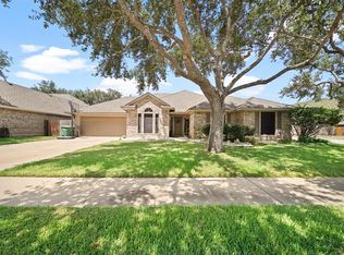 307 Westbrook Dr, Victoria, TX 77904