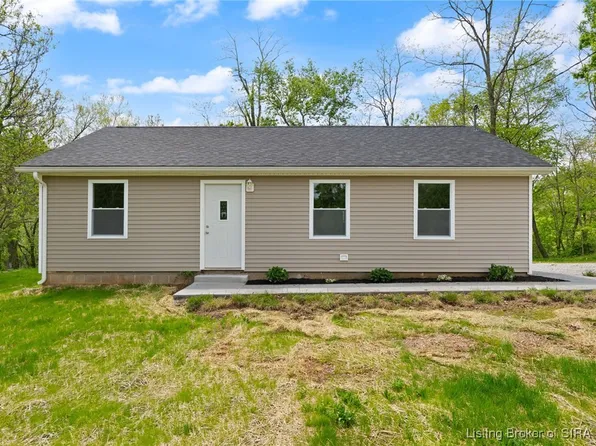 1205 N Seacat Lane, Milltown, IN 47145