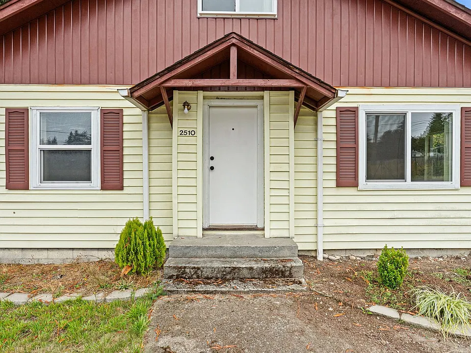 2510 Trenton Ave