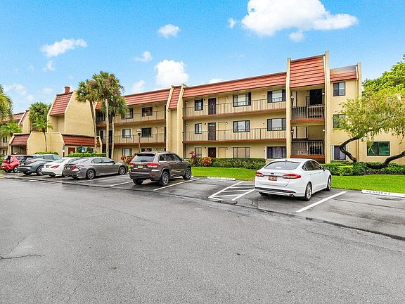 2nd image of 4471 Luxemburg Court #106