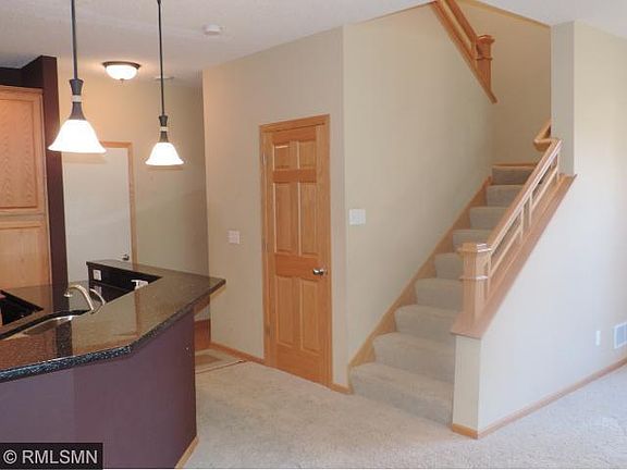 5th image of 9516 Scott Cir N