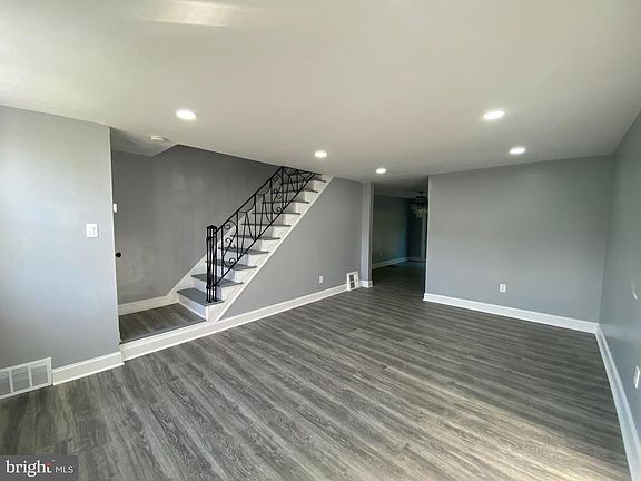 2nd image of 1213 Crestview Rd