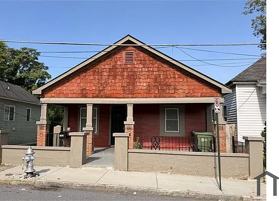 2 bed, 1046 sqft, $2,100 — Photo 1