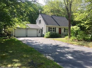 25 Eider Ln, Topsham, ME 04086