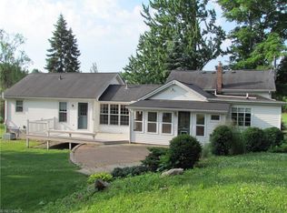 1079 Bartlett Rd, Aurora, OH 44202