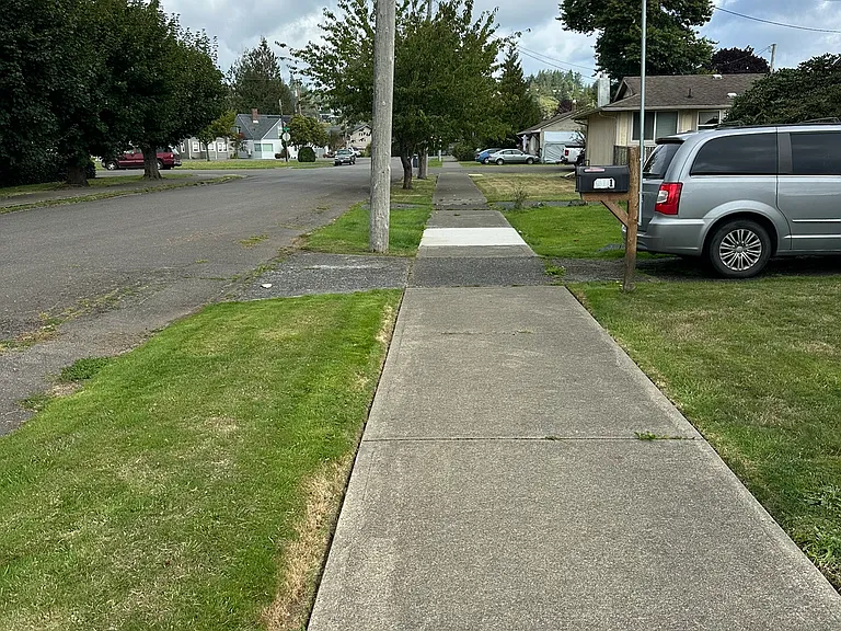 911 Alder St #1/2 — Photo 15