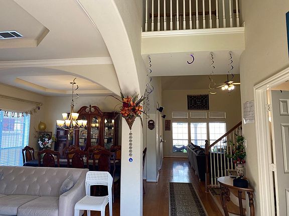 Main Door Entry/Foyer