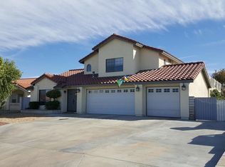 26805 Lakeview Dr, Helendale, CA 92342