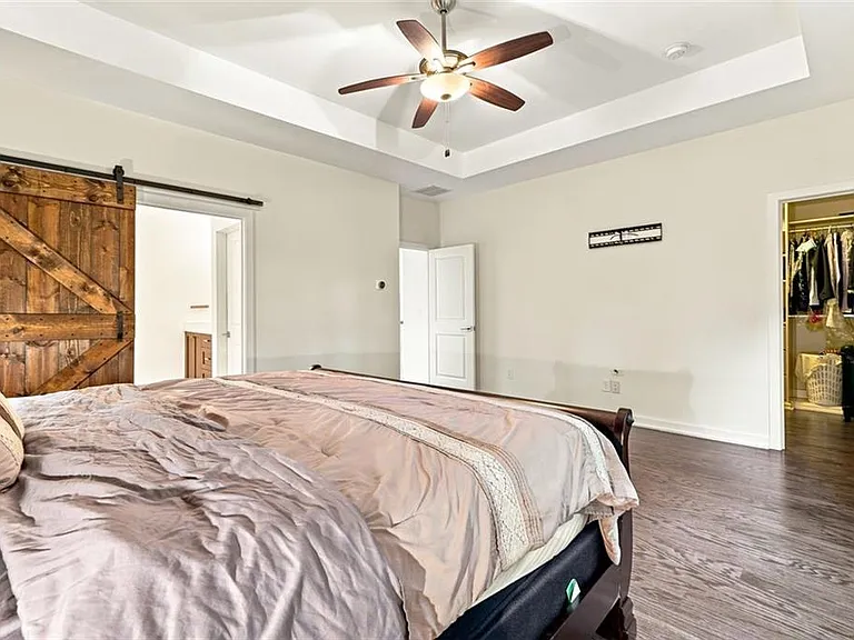 826 Canterbury Overlook NE — Photo 26