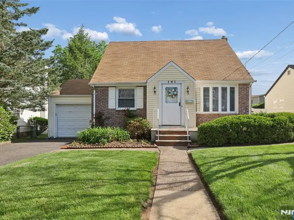 161 Baker Ave, Bergenfield, NJ 07621