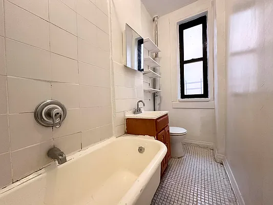 Rented by Coda Real Estate NYC | media 20
