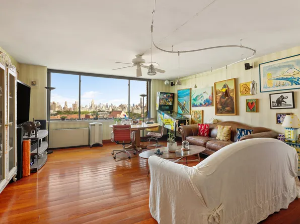 386 Columbus Avenue image 1 of 18