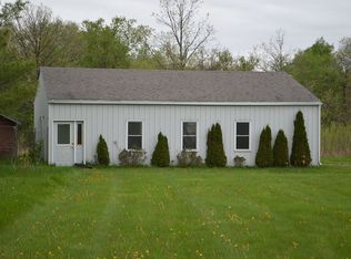 11260 Faussett Rd, Fenton, MI 48430