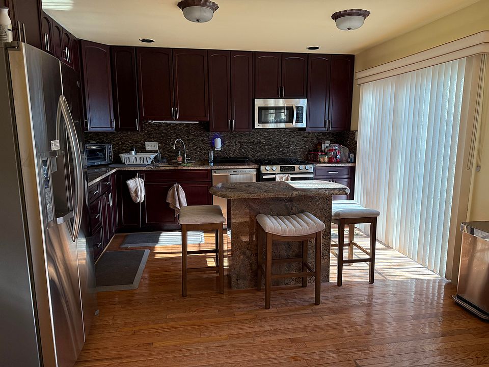 2nd image of 4273 Fox Lake Dr