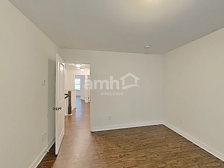 411 Pearson Cir — Photo 23