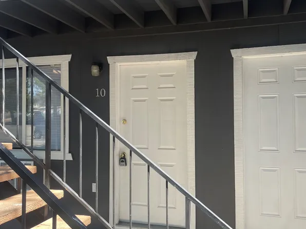490 Highland Ave APT 10, Reno, NV 89512