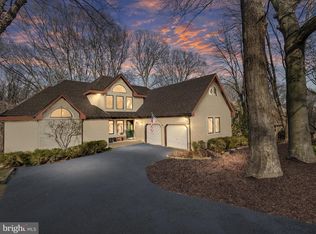 10 Forest Rdg, Newark, DE 19711