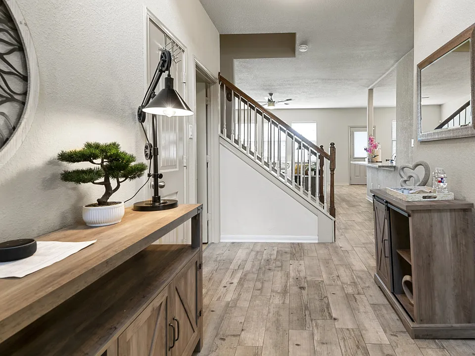 7015 Windy Run Ct