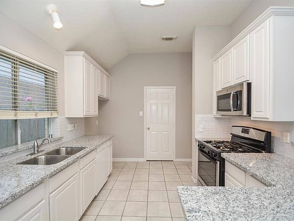 3rd image of 11507 Swiftwater Bridge Ln