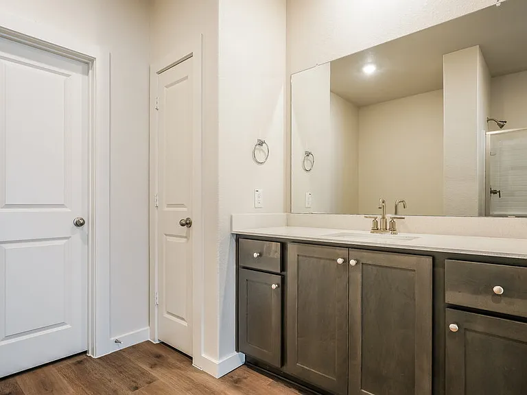 1540 Harvester Dr — Photo 11