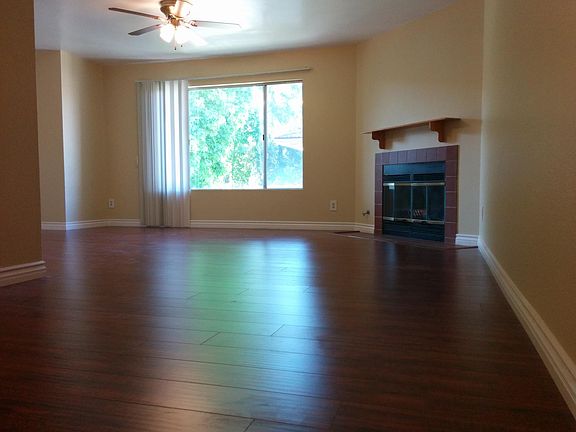 3rd image of 10263 Bell Gardens Dr