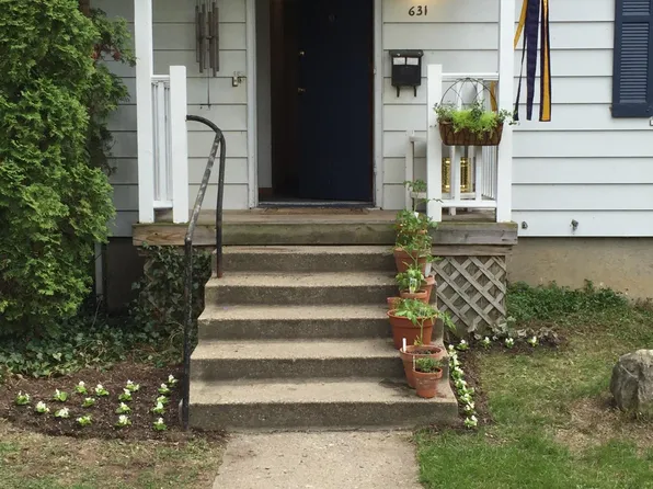 631 W Summit St #2, Ann Arbor, MI 48103