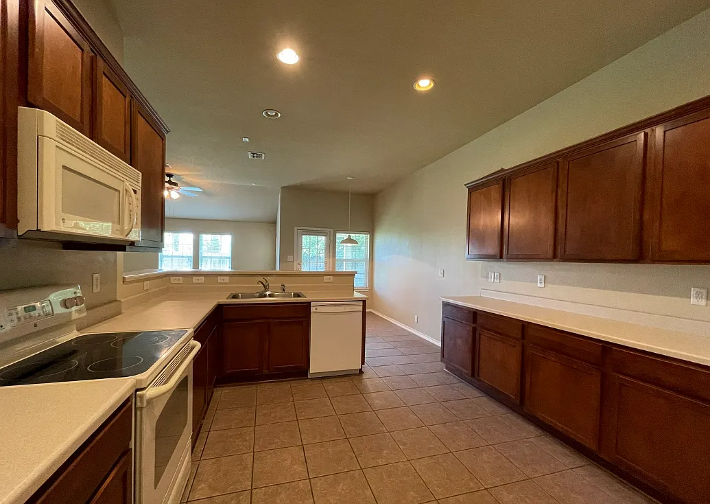 4914 Gemsbuck Chase - - — Photo 4