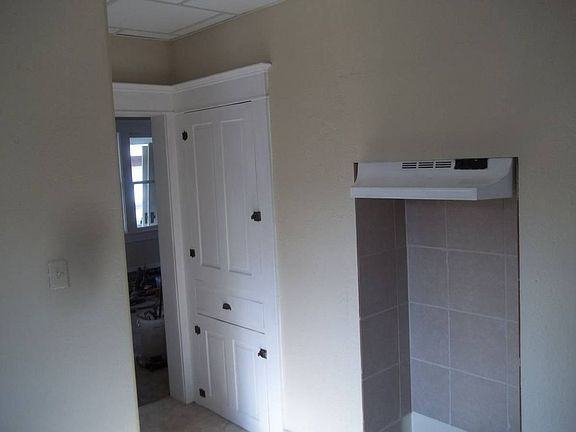2nd image of 118 South Ave