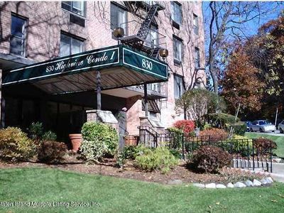 830 Howard Ave APT 3E, Staten Island, NY, 10301