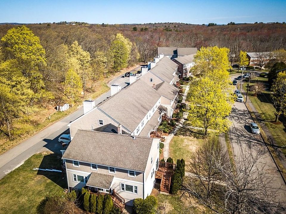2nd image of 4 Mayberry Dr