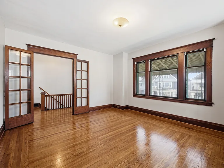190 Brunswick Blvd #2 — Photo 4