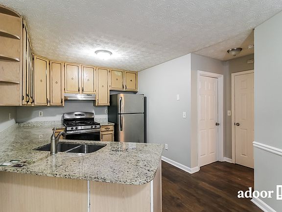 4th image of 237 Hillandale Dr