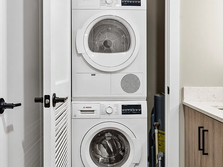 Textile Apartments — Photo 7