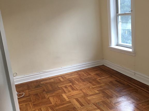 4th image of 4836 41st St #3R